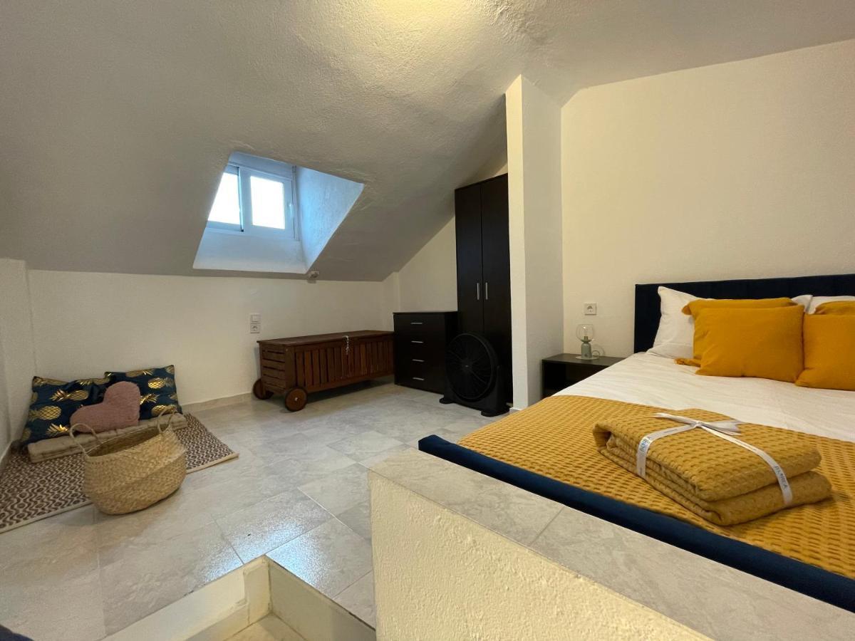 Sea View Loft Apartment Nea Roda Exterior foto